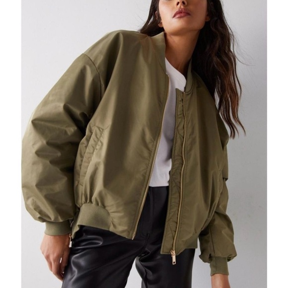 Kendall & Kylie Jackets & Blazers - Kendall & Kylie Olive Green Oversized  Bomber Jacket with Ribbed Details 🫒